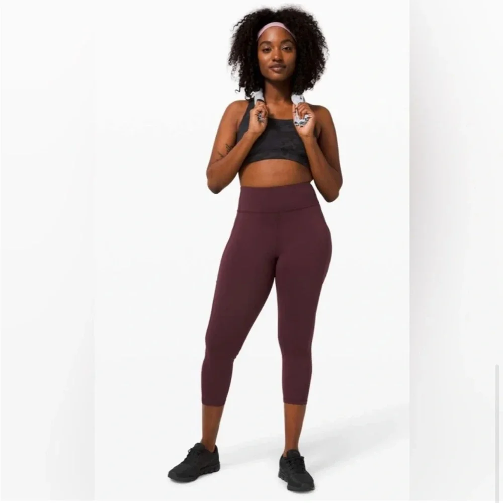 Lululemon Invigorate 25” maroon leggings - Picture 2 of 9